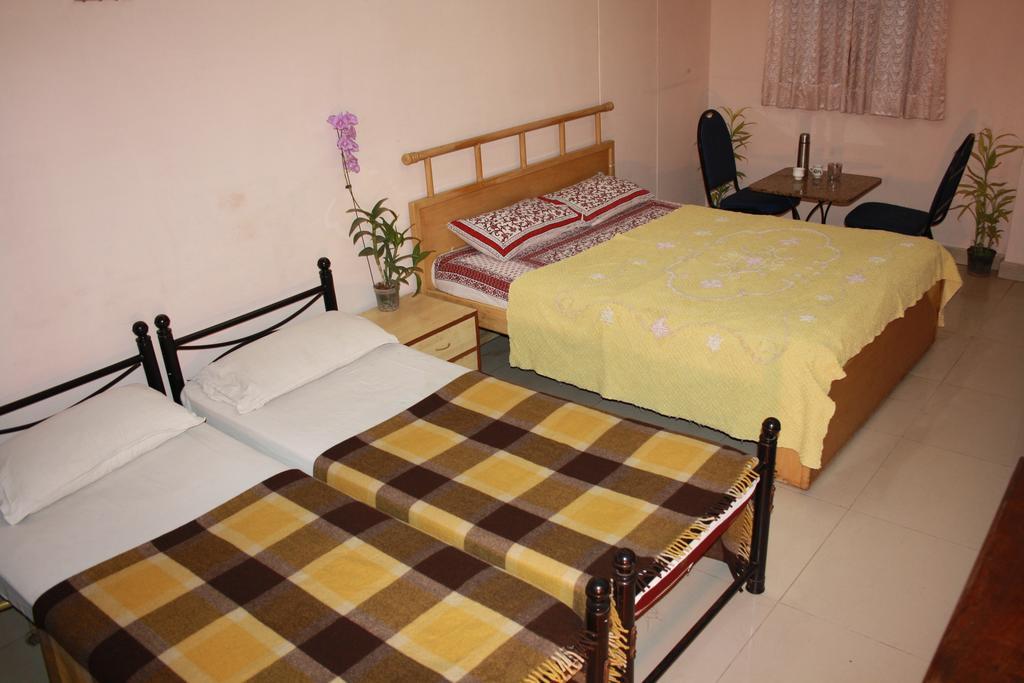 Minerva Residency Hotel Bangalore Room photo